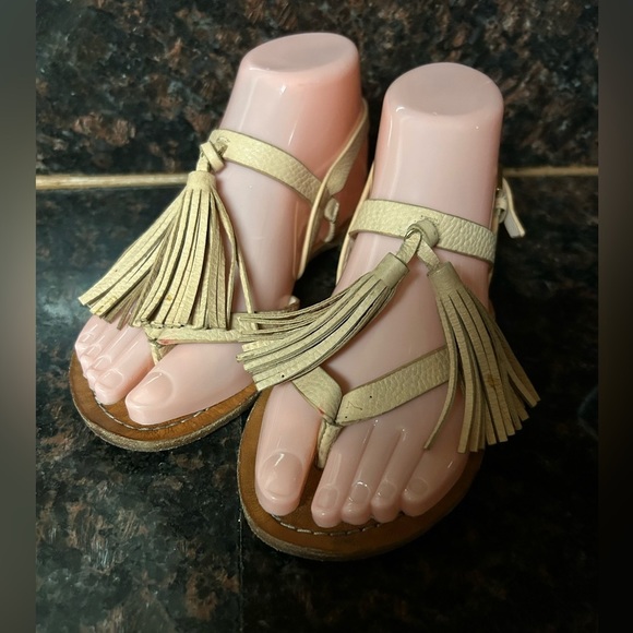 KATE SPADE clorinda leather flat tassel sandal size 5.5 - Picture 6 of 7